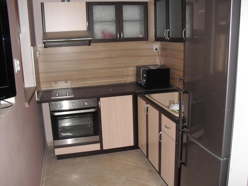 Family Hotel Malibu Chernomorets Esterno foto