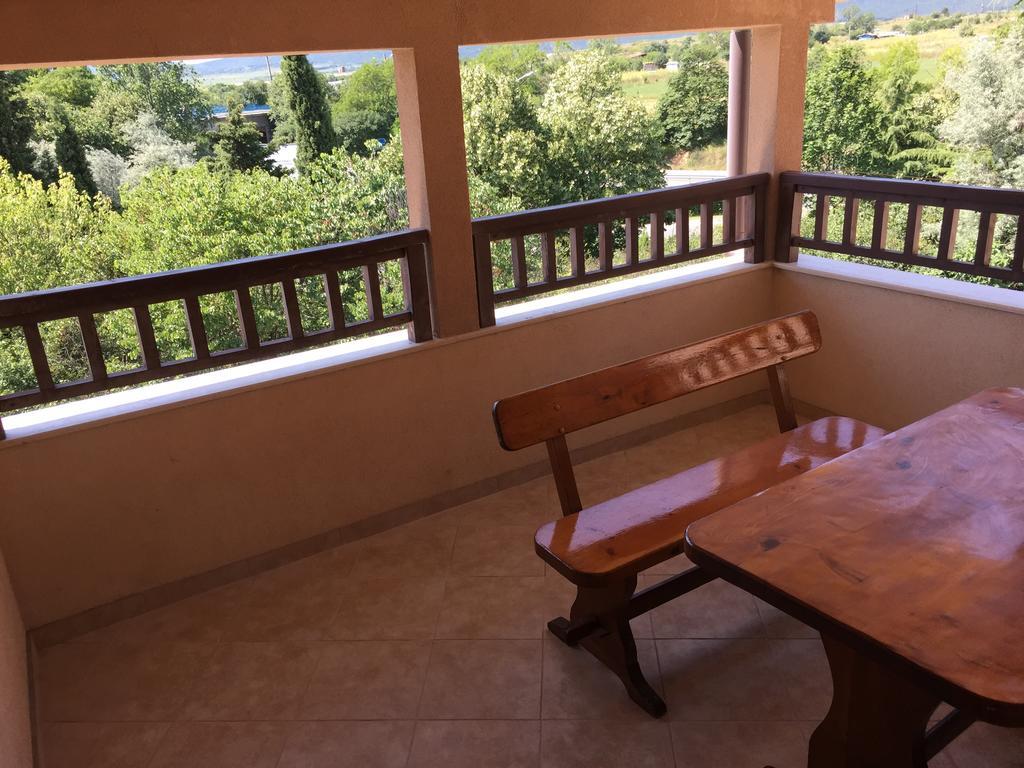 Family Hotel Malibu Chernomorets Esterno foto
