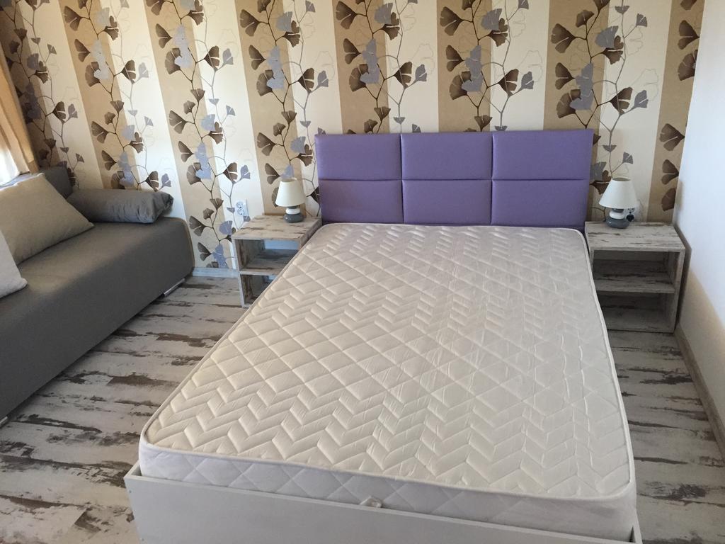 Family Hotel Malibu Chernomorets Esterno foto
